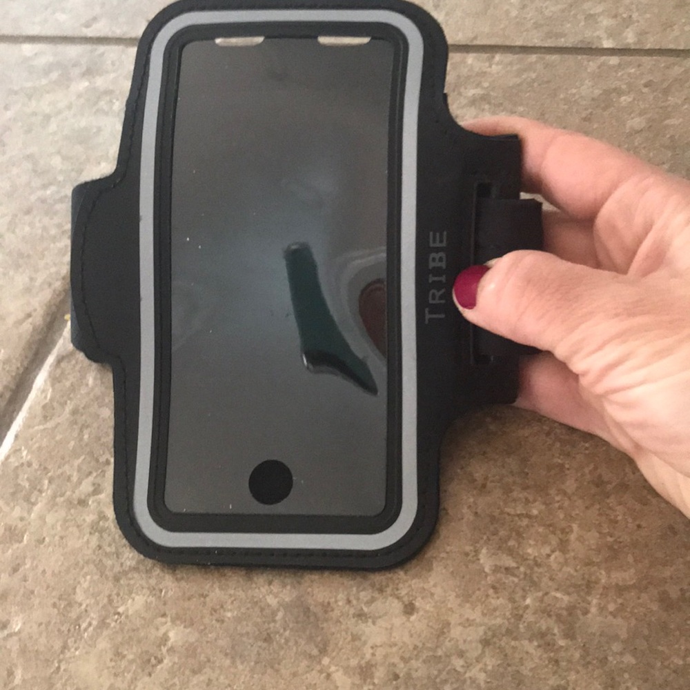 Tribe Arm Band Cell Phone Carrier